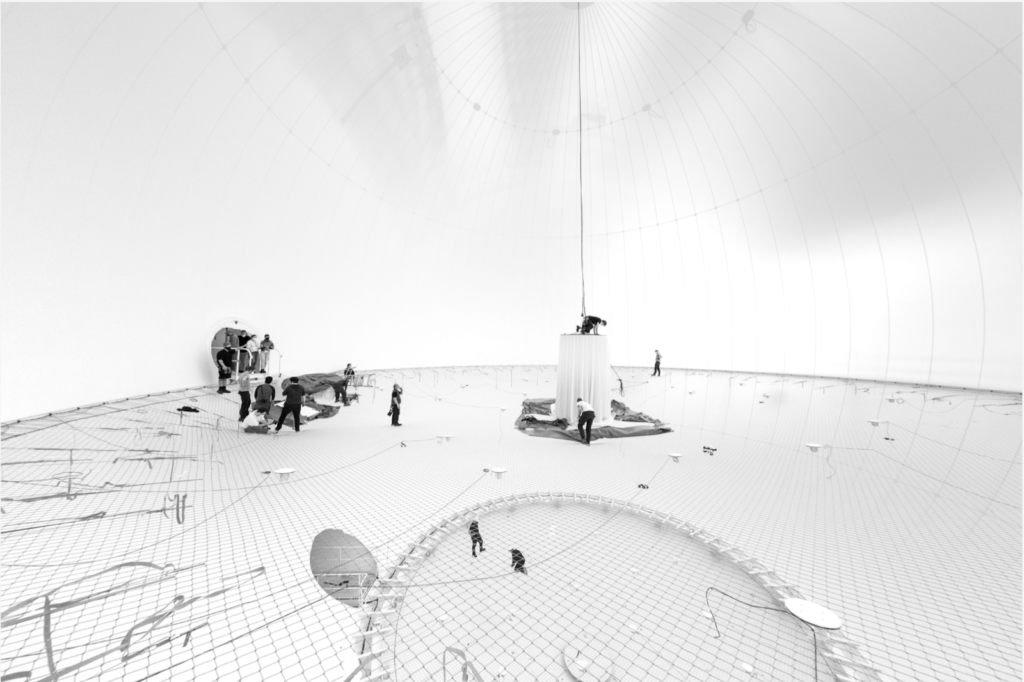 Free the Air: How to hear the universe in a spider web, 2022.
Installation view at Particular Matter(s), The Shed, New York, 2022.
Photography by Studio TomÃ¡s Saraceno.